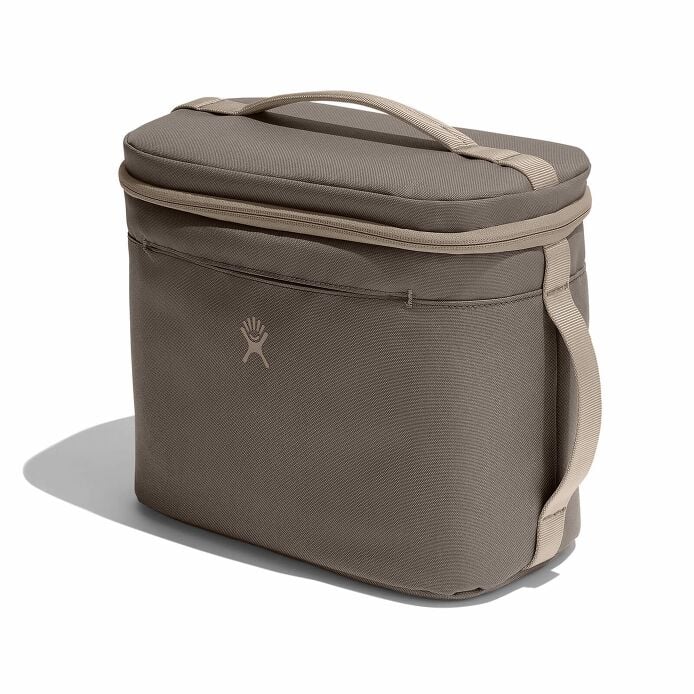 8-l-insulated-lunch-bag-i1 sl8217_8linsulatedlunchbag_sandpiper_angled.jpg