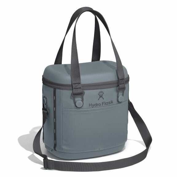 carryouttm-soft-cooler-10-l-t0 6pco043-carryout-cooler-10l-shale-gray-angled_1_1.jpg