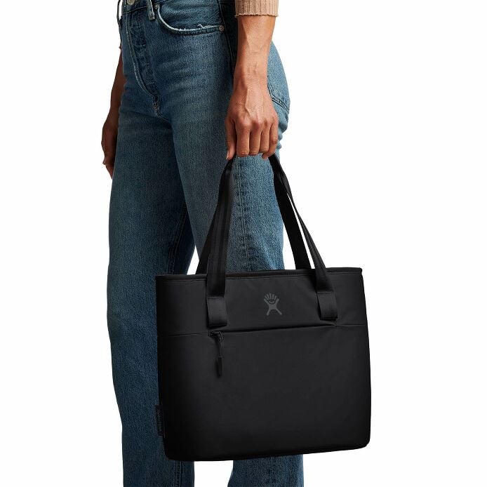 8-l-insulated-lunch-tote-g2 8l-tote-black-hb.jpg