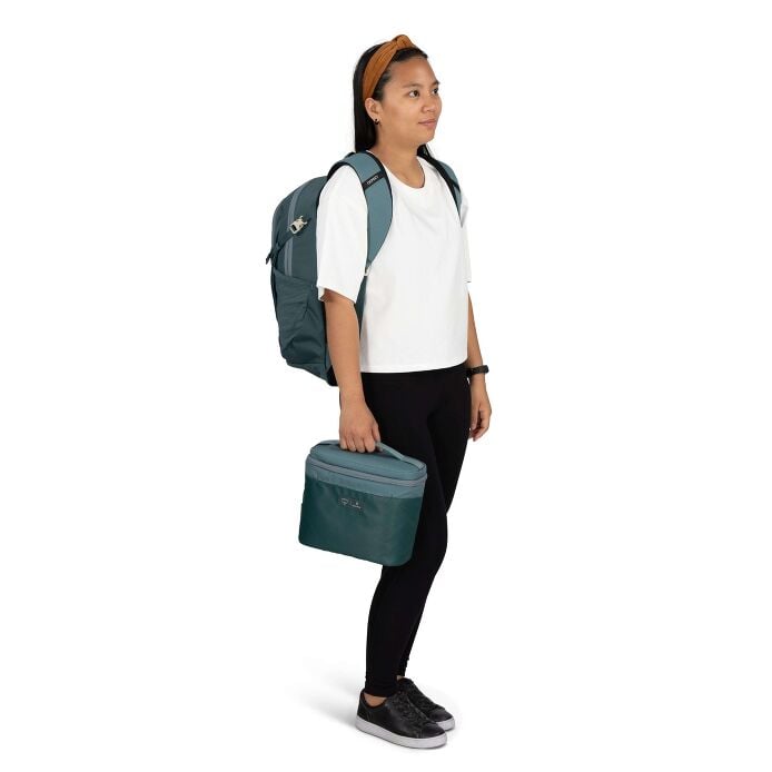 osprey-axis-x-hydro-flask-campus-essentials-bundle-g8 axisxhydroflask_s26_onbody1_cascadeblue_10007249_2.jpg