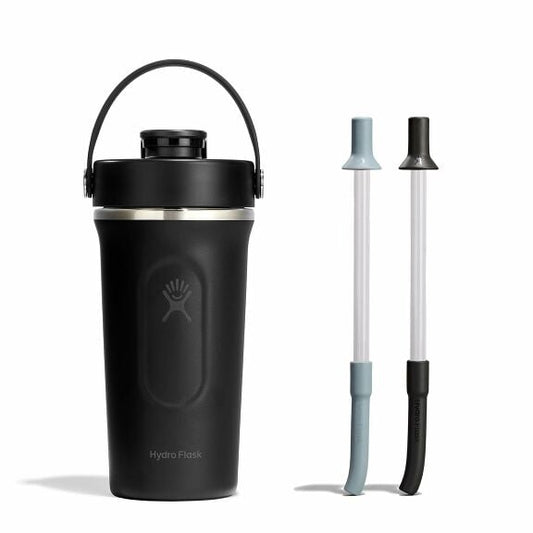 shaker-bottle-and-straw-bundle-u1 group_187_1__1.jpg