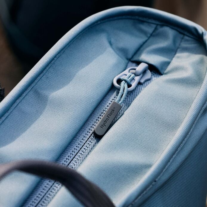 carryouttm-soft-cooler-tote-10-l-c6 hf_carryout_bouwer_d1_l1_torrey_pines_still_life_0112_4.jpg