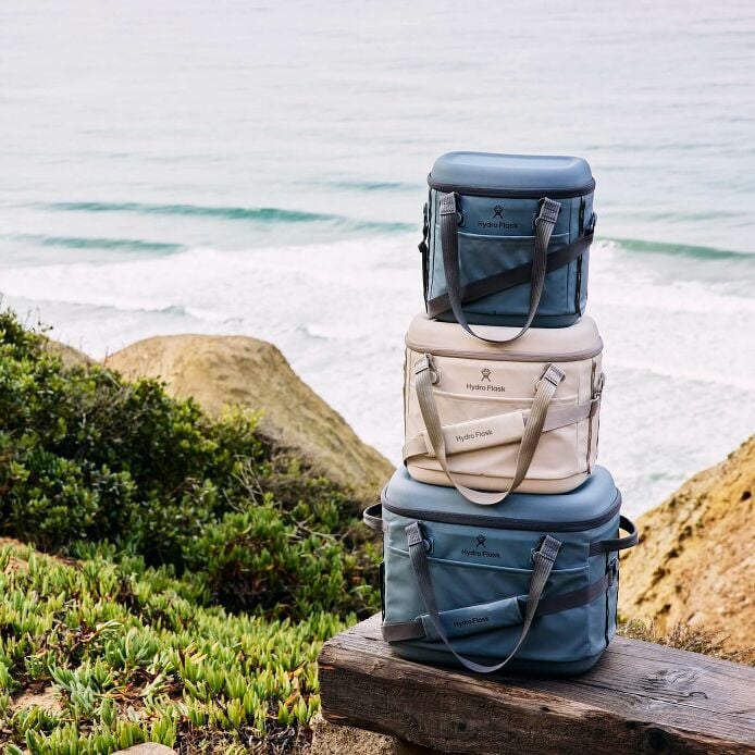 carryouttm-soft-cooler-15-l-k0 hf_carryout_bouwer_d1_l1_torrey_pines_still_life_0252_6.jpg