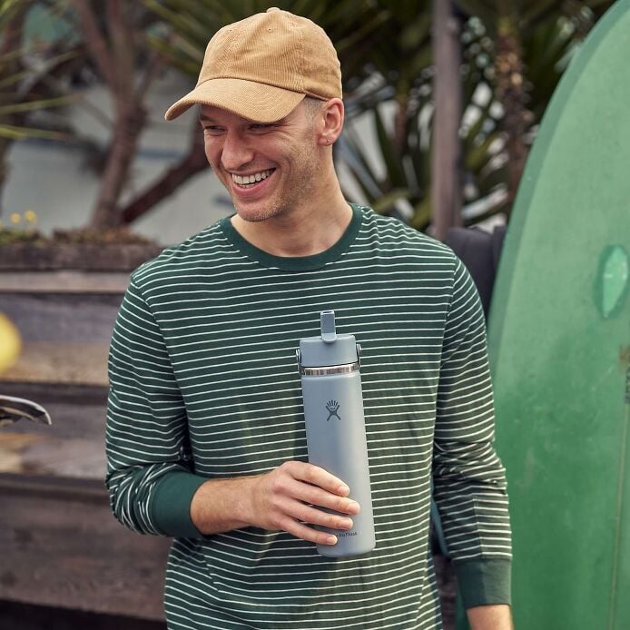 24-oz-wide-mouth-with-flex-straw-cap-l4 hf_s26_mcinnis_0232_13.jpg
