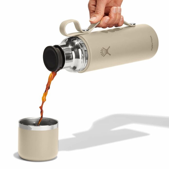 28-oz-hot-flask-and-cup-t4 hot-flask-_-cup-oat-pour.jpg