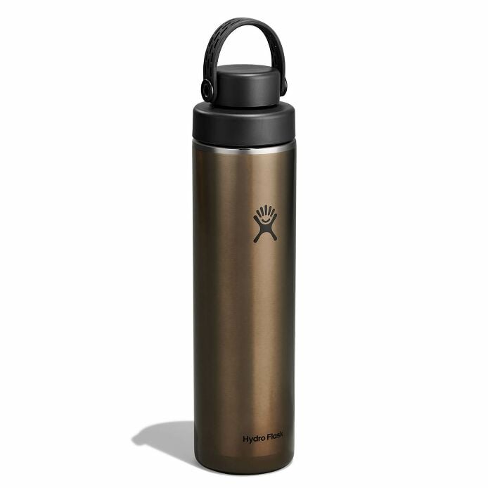 24-oz-lightweight-chug-cap-bottle-h5 lw24lwfcc080-24-oz-lightweight-chug-cap-bottle-wide-mouth-obsidian-angled.jpg