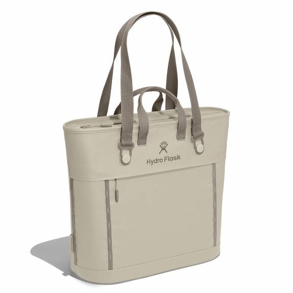carryouttm-soft-cooler-tote-20-l-x5 midiit114-carryout-tote-20l-oat-angled.jpg