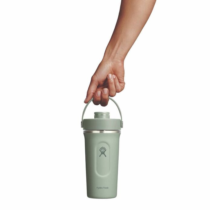 gym-bundle-c9 mxcc24374_24ozinsulatedshakerbottle_agave_hb_1.jpg