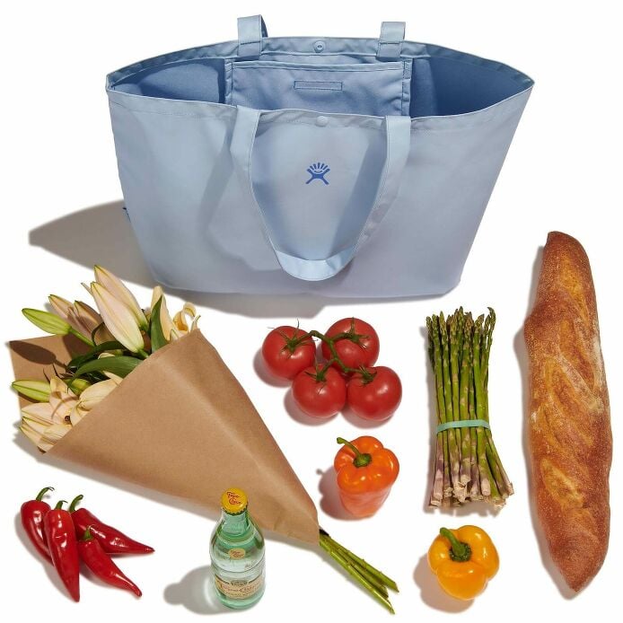 20-l-tag-along-tote-u6 rt20484_20ltagalongtote_surf_packing_1.jpg