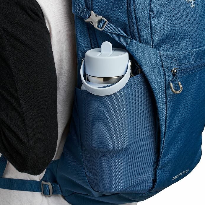 24-oz-travel-bottle-with-flex-straw-cap-z7 travelbottle-hb-backpack_1_8_1.jpg